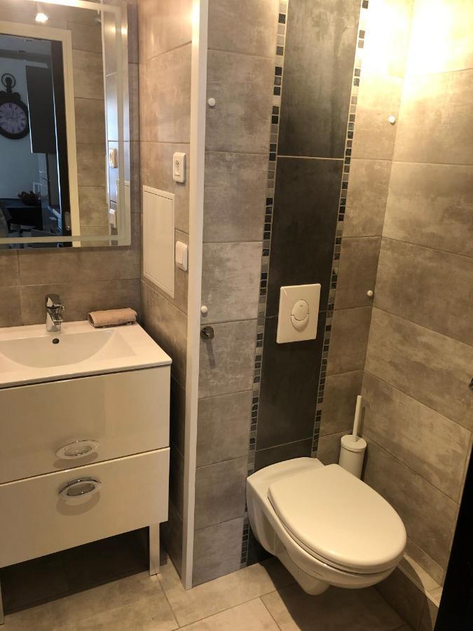 Havre De Paix Aux Portes De La Provence Verte - Hameau Des Pins 101 Forcalqueiret Zewnętrze zdjęcie